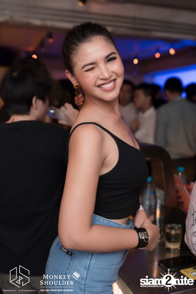 Ink Waruntorn ที่ร้าน Perfect Strangers  — photo 11