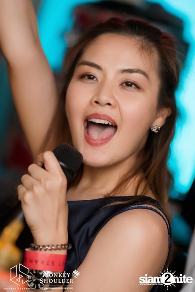 Ink Waruntorn ที่ร้าน Perfect Strangers  — photo 28