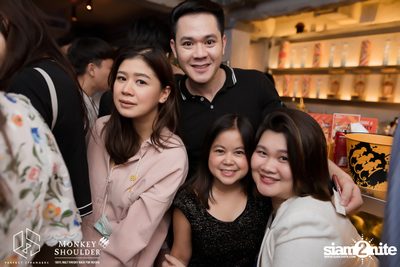 Ink Waruntorn ที่ร้าน Perfect Strangers  — photo 33