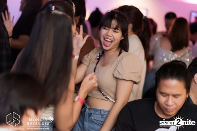 Ink Waruntorn ที่ร้าน Perfect Strangers  — photo 67