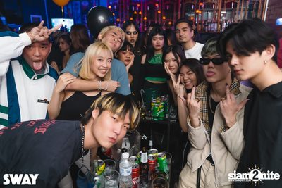 Halloween Night ที่ Sway — photo 11