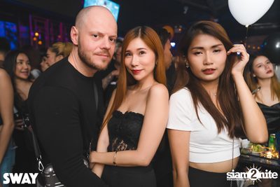 Halloween Night ที่ Sway — photo 14