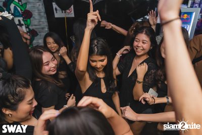 Halloween Night ที่ Sway — photo 18