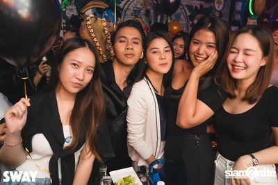 Halloween Night ที่ Sway — photo 25
