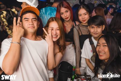 Halloween Night ที่ Sway — photo 34