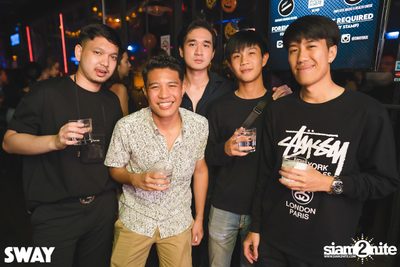 Halloween Night ที่ Sway — photo 36