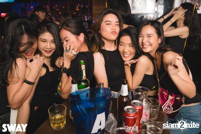 Halloween Night ที่ Sway — photo 51