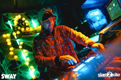 Halloween Night ที่ Sway — photo 55