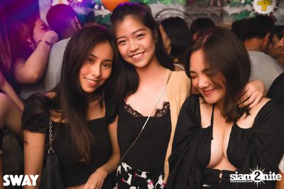 Halloween Night ที่ Sway — photo 57