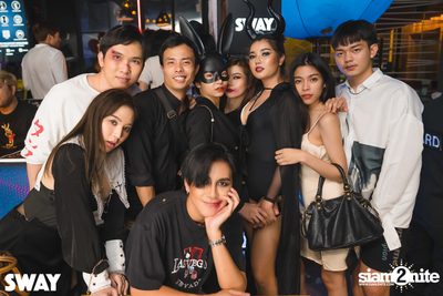 Halloween Night ที่ Sway — photo 60
