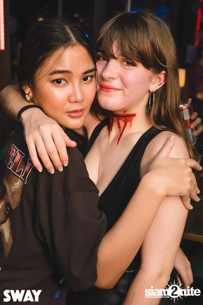 Halloween Night ที่ Sway — photo 76