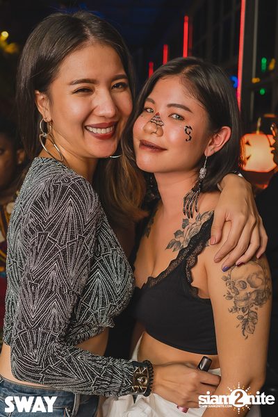 Halloween Night ที่ Sway — photo 77