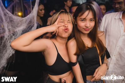 Halloween Night ที่ Sway — photo 80