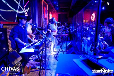 Ink Waruntorn and Polycat at Wine Bridge — photo 61