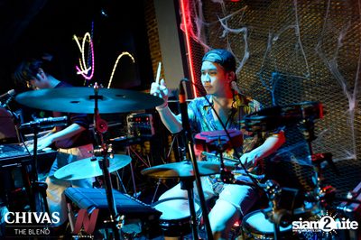 Ink Waruntorn and Polycat at Wine Bridge — photo 151
