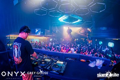 Dark Side Of The Moon at ONYX — photo 54