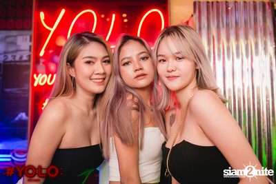 2nd Anniversary Party at Yolo Ekkamai — photo 10