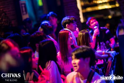 Atom Chanakan at Wine Bridge — photo 41