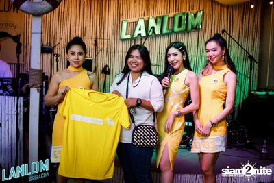 Pang Nakarin at Lanlom Sriracha — photo 18