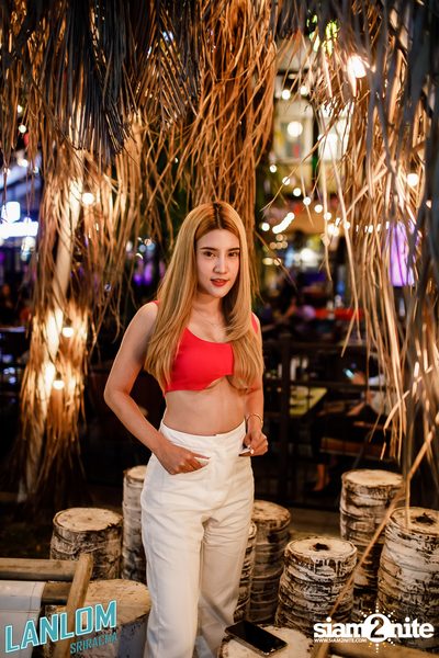 Pang Nakarin at Lanlom Sriracha — photo 31