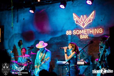 The Parkinson and Zom Marie at 88 Something Bar — photo 113