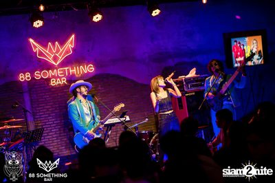 The Parkinson and Zom Marie at 88 Something Bar — photo 126