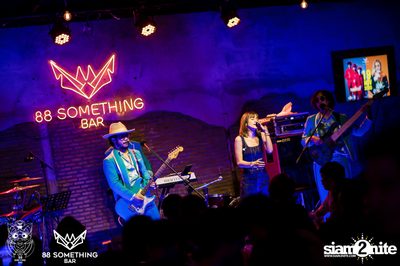 The Parkinson and Zom Marie at 88 Something Bar — photo 128