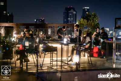 Friday Night ที่ Yao Restaurant & Rooftop Bar — photo 27