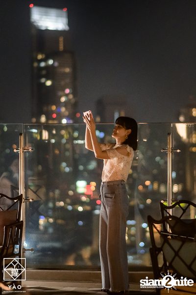 Friday Night ที่ Yao Restaurant & Rooftop Bar — photo 31