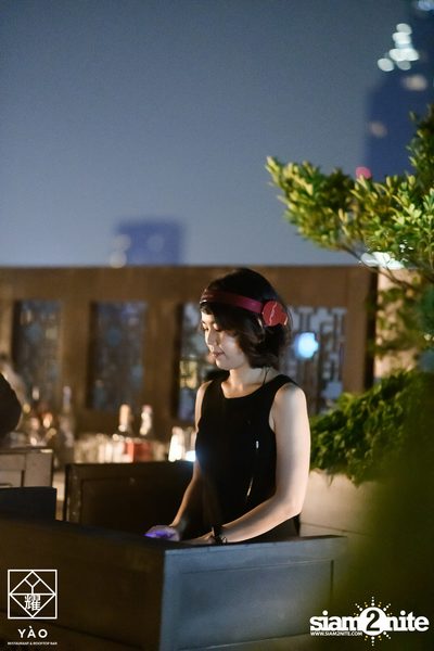 Friday Night ที่ Yao Restaurant & Rooftop Bar — photo 44