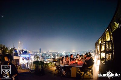 Friday Night ที่ Yao Restaurant & Rooftop Bar — photo 45