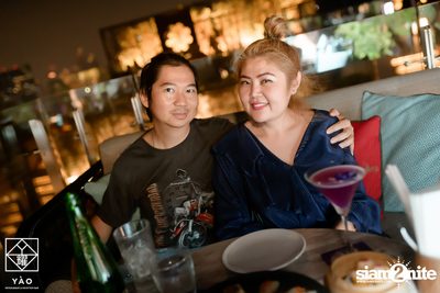 Friday Night ที่ Yao Restaurant & Rooftop Bar — photo 52