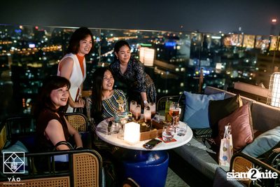 Friday Night ที่ Yao Restaurant & Rooftop Bar — photo 61
