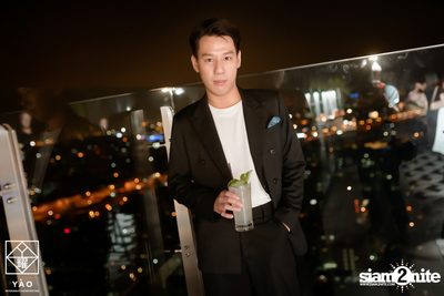 Friday Night ที่ Yao Restaurant & Rooftop Bar — photo 70