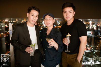 Friday Night ที่ Yao Restaurant & Rooftop Bar — photo 72
