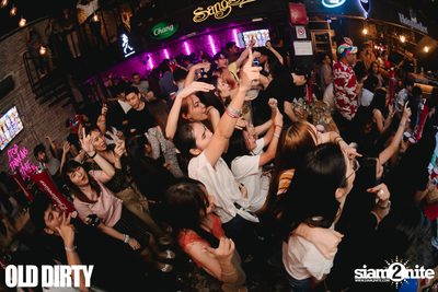 Zom Marie at Old Dirty — photo 141