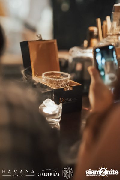 Ladies Night ft. Chalong Bay Rum ที่ร้านฮาวาน่า โซเชี่ยล — photo 3