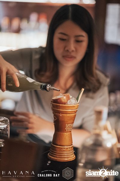 Ladies Night ft. Chalong Bay Rum ที่ร้านฮาวาน่า โซเชี่ยล — photo 10