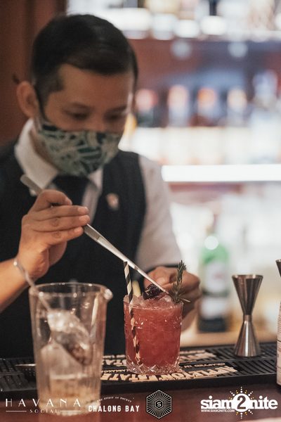 Ladies Night ft. Chalong Bay Rum ที่ร้านฮาวาน่า โซเชี่ยล — photo 15