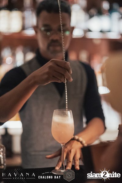 Ladies Night ft. Chalong Bay Rum ที่ร้านฮาวาน่า โซเชี่ยล — photo 17