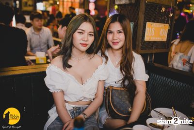 Ink Waruntorn at Fullmoon Terrace & Bar — photo 9