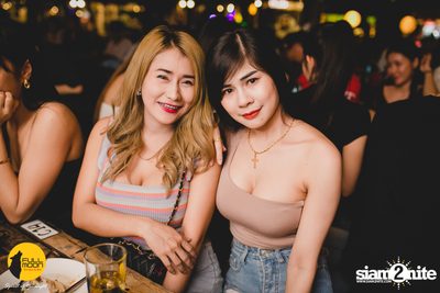Ink Waruntorn at Fullmoon Terrace & Bar — photo 29