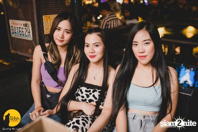 Ink Waruntorn at Fullmoon Terrace & Bar — photo 112