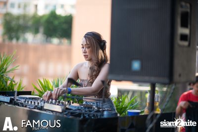 Famous Pool Party at Skyview Hotel Bangkok — photo 6