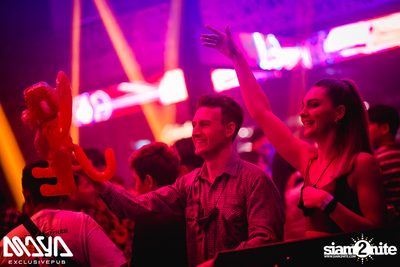Wiwek at Maya Club — photo 101