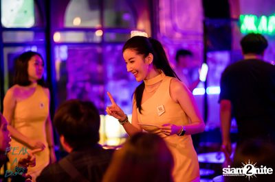 POLYCAT ที่ Peak-A-Boo Bar — photo 6