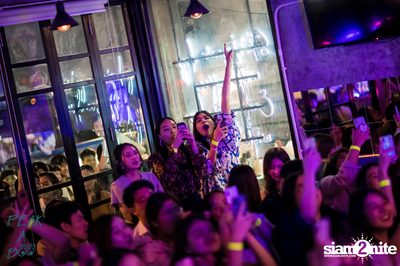 POLYCAT ที่ Peak-A-Boo Bar — photo 95