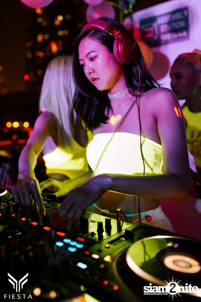 Illumination boat party at Mekhala Pier — photo 97