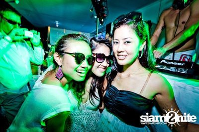 So KOOL WHITE POOL PARTY — photo 52
