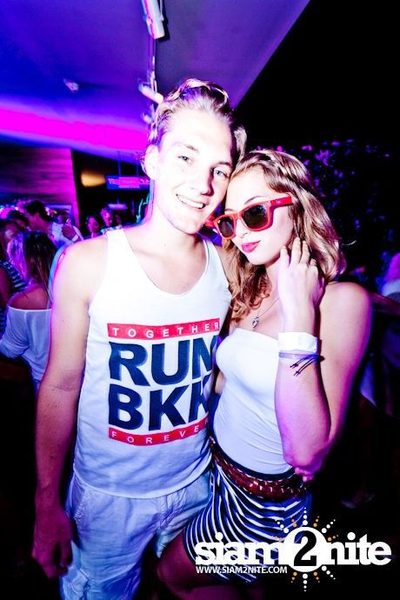 So KOOL WHITE POOL PARTY — photo 102